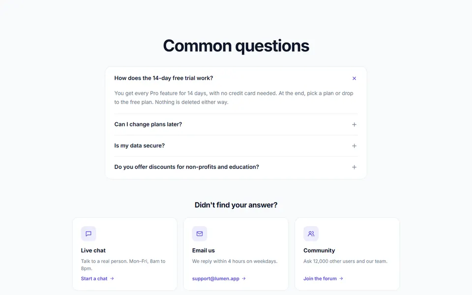 Accordion with support options — faq sections template